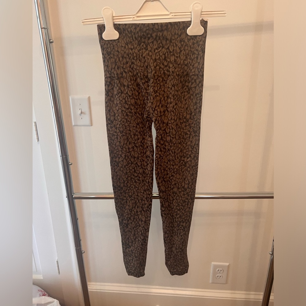 SPANX Look at Me Now Leopard Print Leggings